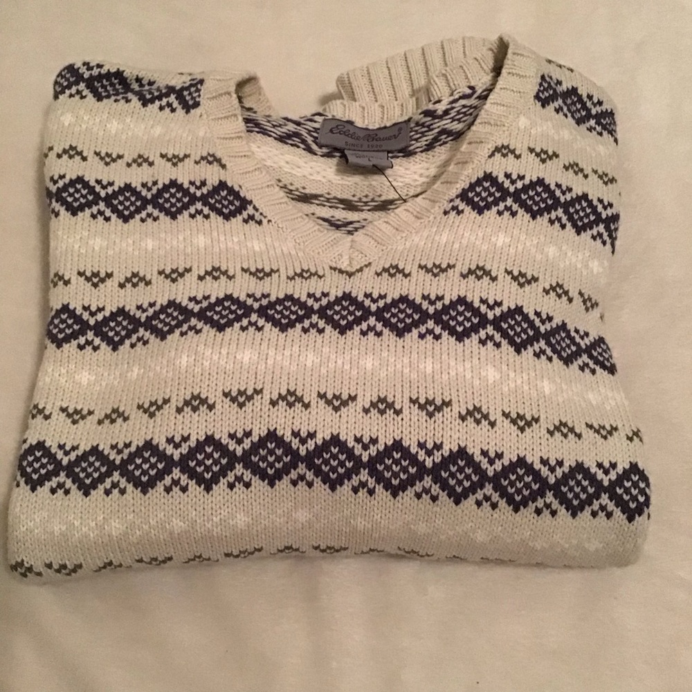 Eddie Bauer Women’s Vneck Sweater